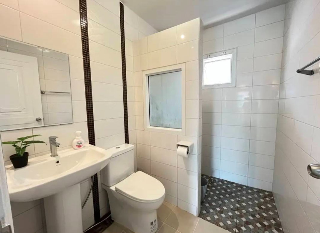 รูป ให้เช่าบ้านเดี่ยว 3 ห้องนอน 3 ห้องน้ำ โครงการ คหบดี หางดง-เชียงใหม่ (R1240) T.0946511456 - รูปที่ 10/15
