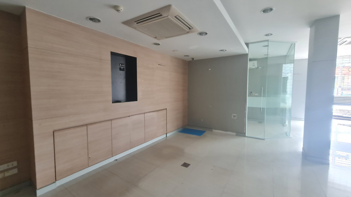 รูป อาคารสำนักงาน 3 ชั้น ติดถนน ตรัง-ย่านตาขาว (ทล.404) อำเภอ ย่านตาขาว จังหวัด ตรัง รหัสแฟ้ม : 66-00172 หรือ 30685-0001 ติดต่อคุณวันวิสา - รูปที่ 5/11