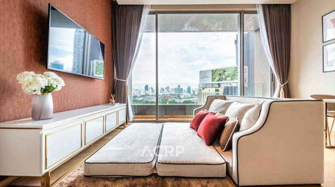 1 Bedroom Luxury Condo at Saladaeng One For Sale, opposite to Lumpini Park, located in CBD.
