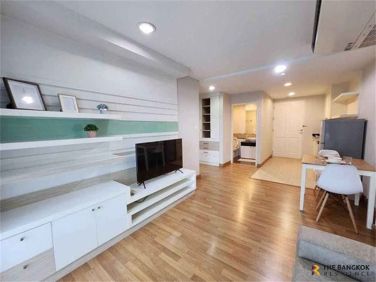 picture Fits All Lifestyles The Aree Condominium near BTS Ari - 6/10
