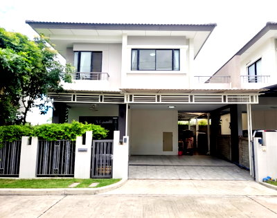 Twin houses for sale Bang Plee Samut Prakarn : 🏠 Twin House for Sale | 2 Floors, Modern Style (Owner Sell)