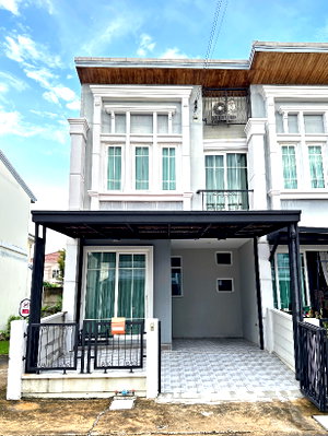 ขายทาวน์โฮม : 🏡 หลังมุม ใกล้สวนส่วนกลาง บรรยากาศเงียบสงบ ทาวน์โฮม 2 ชั้น หมู่บ้านโกลเด้น ทาวน์ 3 ลาดพร้าว - เกษตรนวมินทร์ ( Golden Town 3 Ladprao - Kasetnawamin )