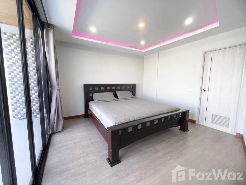 picture Spacious 3-Bedroom Villa with Indoor Pool 6471222 - 4/9