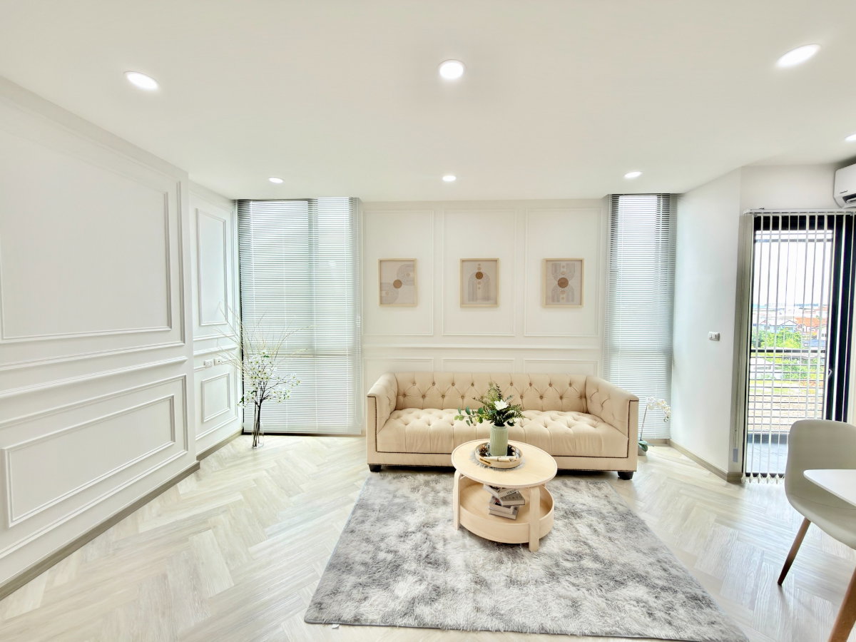 picture Apple Sukhumvit – Bearing | Spacious 1 Bedroom 54.13 Sq.m. Renovated & Move-in Ready - 24/24