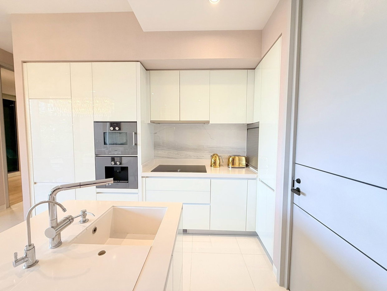 รูป LTHC15743 – Ultra Luxury Condo for Rent Phrom Phong | Vittorio Sukhumvit 39 | Near BTS Phrom Phong | 180,000 THB | คอนโดอัลตร้าลักชัวรีให้เช่า พร้อมพงษ์ โครงการ Vittorio Sukhumvit 39 ใกล้ BTS พร้อมพงษ์ - รูปที่ 3/7