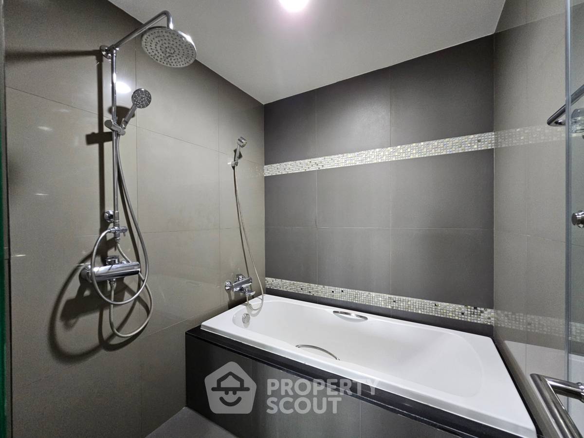 picture 1-BR Condo at The Crest Sukhumvit 34 near BTS Thong Lor (ID 2737182) - 8/9