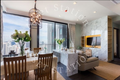ðĨUrgent SaleðĨ Luxurious high-floor condo at Edge Sukhumvit 23. Large 2-bedroom, 2-bathroom unit with beautiful decoration, near BTS Asoke.ð