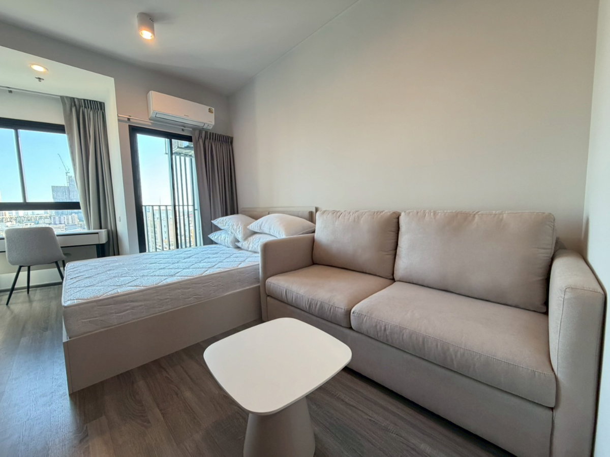 รูป Ideo Ramkhamhaeng Lamsali ห้อง Studio 25 ตร.ม. เฟอร์ครบ พร้อมเครื่องใช้ไฟฟ้า เพียง 11,500 บาท/เดือน - รูปที่ 1/8