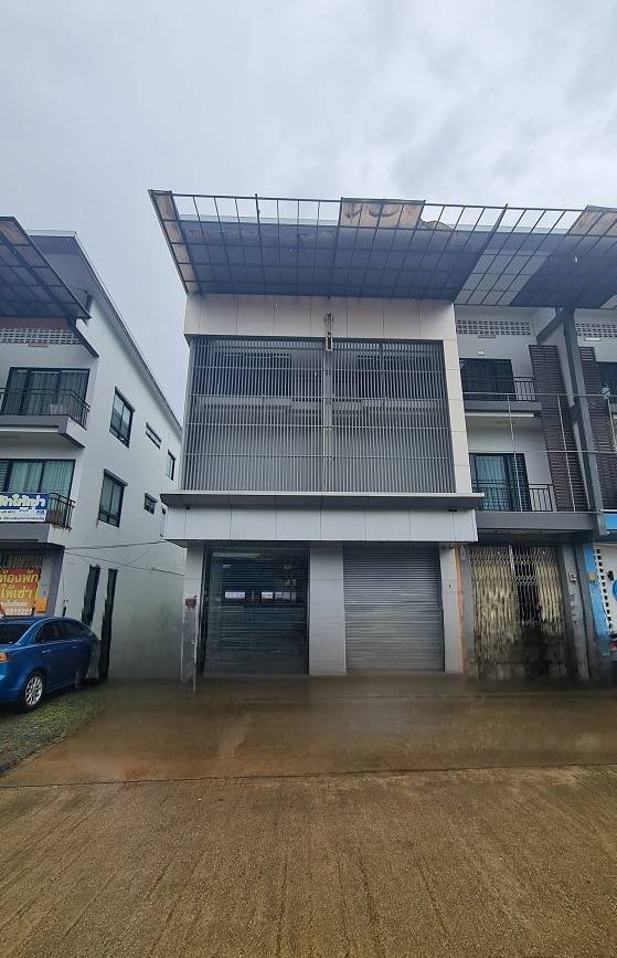 รูป อาคารสำนักงาน 3 ชั้น ติดถนน ตรัง-ย่านตาขาว (ทล.404) อำเภอ ย่านตาขาว จังหวัด ตรัง รหัสแฟ้ม : 66-00172 หรือ 30685-0001 ติดต่อคุณวันวิสา - รูปที่ 1/11