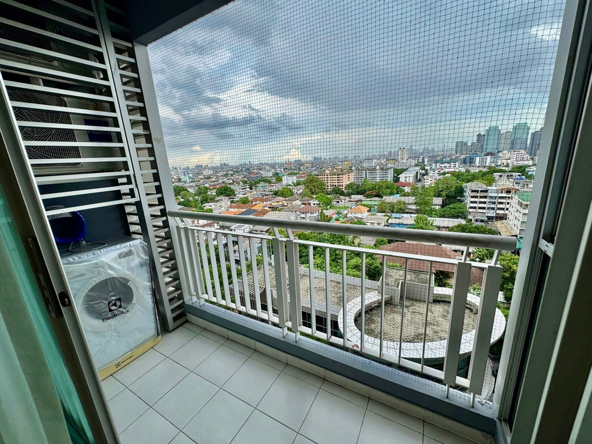 รูป พร้อมให้เช่า❗️"𝐑𝐡𝐲𝐭𝐡𝐦 𝐑𝐚𝐭𝐜𝐡𝐝𝐚" 1 ห้องนอน ขนาด 46 ตร.ม. Sky Kitchen วิวสระว่ายน้ำ  [260615] - รูปที่ 18/22