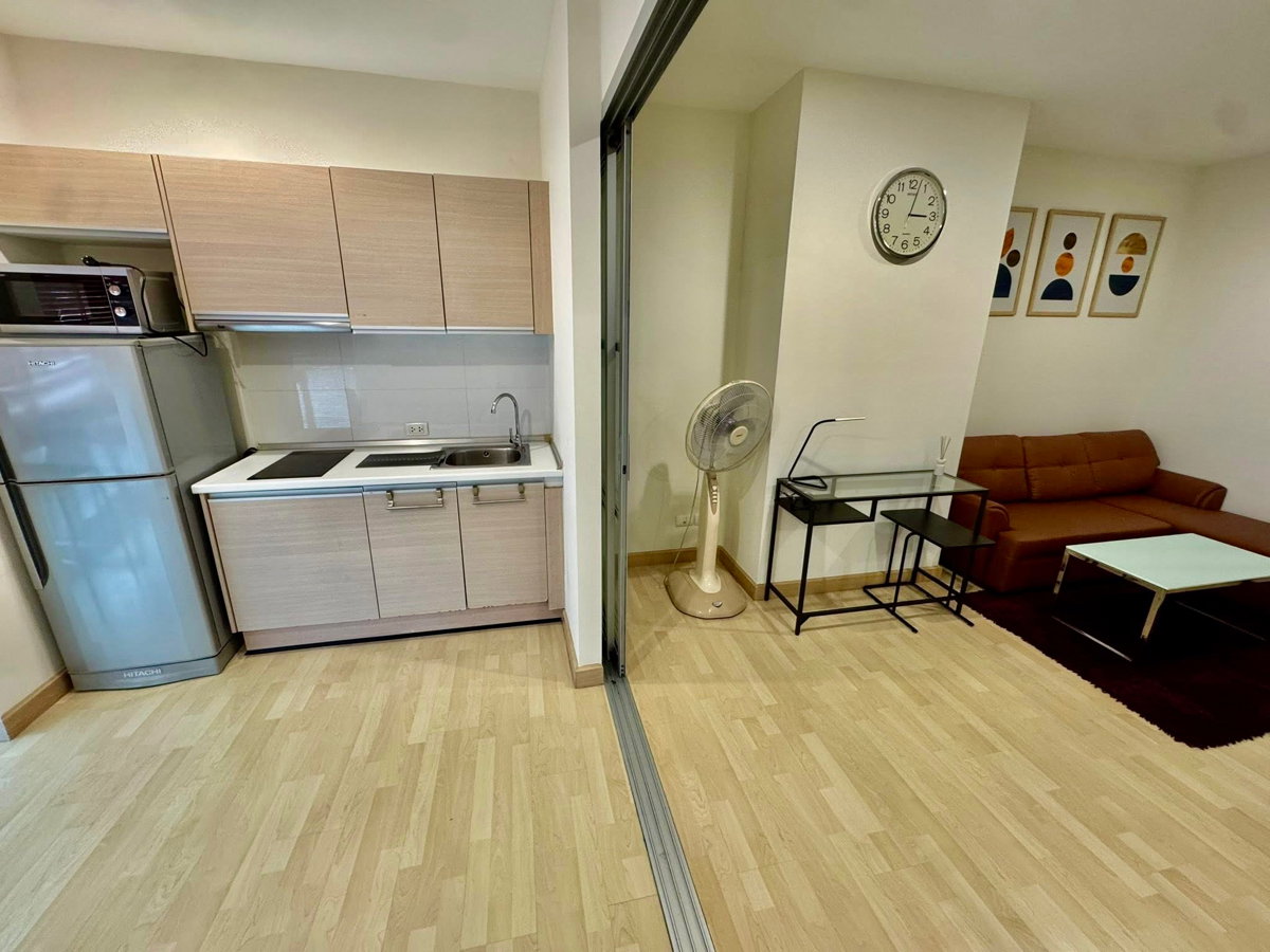 รูป พร้อมให้เช่า❗️"𝐑𝐡𝐲𝐭𝐡𝐦 𝐑𝐚𝐭𝐜𝐡𝐝𝐚" 1 ห้องนอน ขนาด 46 ตร.ม. Sky Kitchen วิวสระว่ายน้ำ  [260615] - รูปที่ 16/22