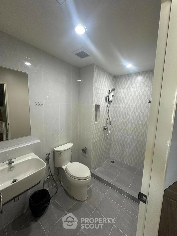 รูป ทาวน์เฮ้าส์ 3-ห้องนอน ใน สวนหลวง (ID 3002827) - รูปที่ 13/21