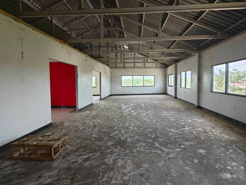 รูป บ้านพักอาศัย 2.5 ชั้น ติดถนน สายเลี่ยงเมืองตรัง 419 ตำบล โคกหล่อ อำเภอ เมืองตรัง จังหวัด ตรัง รหัสแฟ้ม : 63-00328 หรือ 29921-0001  ติดต่อคุณวันวิสา - รูปที่ 4/12