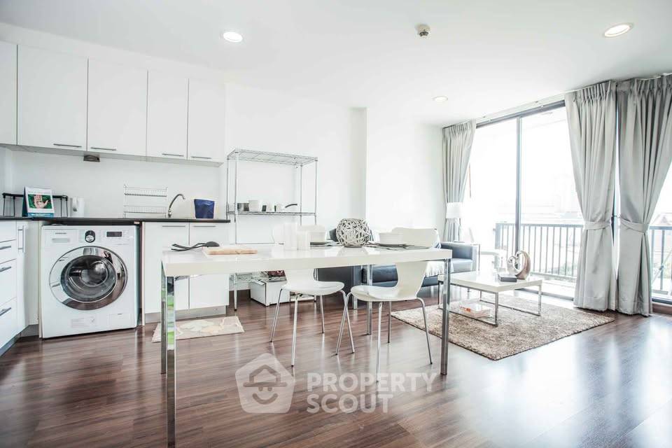 picture 1-BR Condo at D 65 Condominium near BTS Ekkamai (ID 2479974) - 4/10