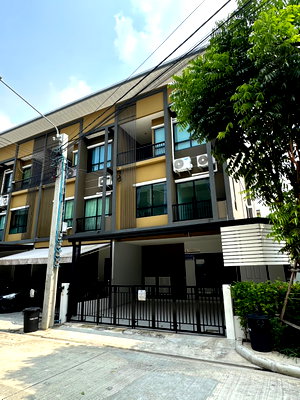 เช่าทาวน์โฮม แม็คโคร บางบัวทอง : 🏡✨ ให้เช่าทาวน์โฮม 3 ชั้น หลังมุม พร้อมชั้นลอย 📍 หมู่บ้านสัมมากร อเวนิว ชัยพฤกษ์–วงแหวน