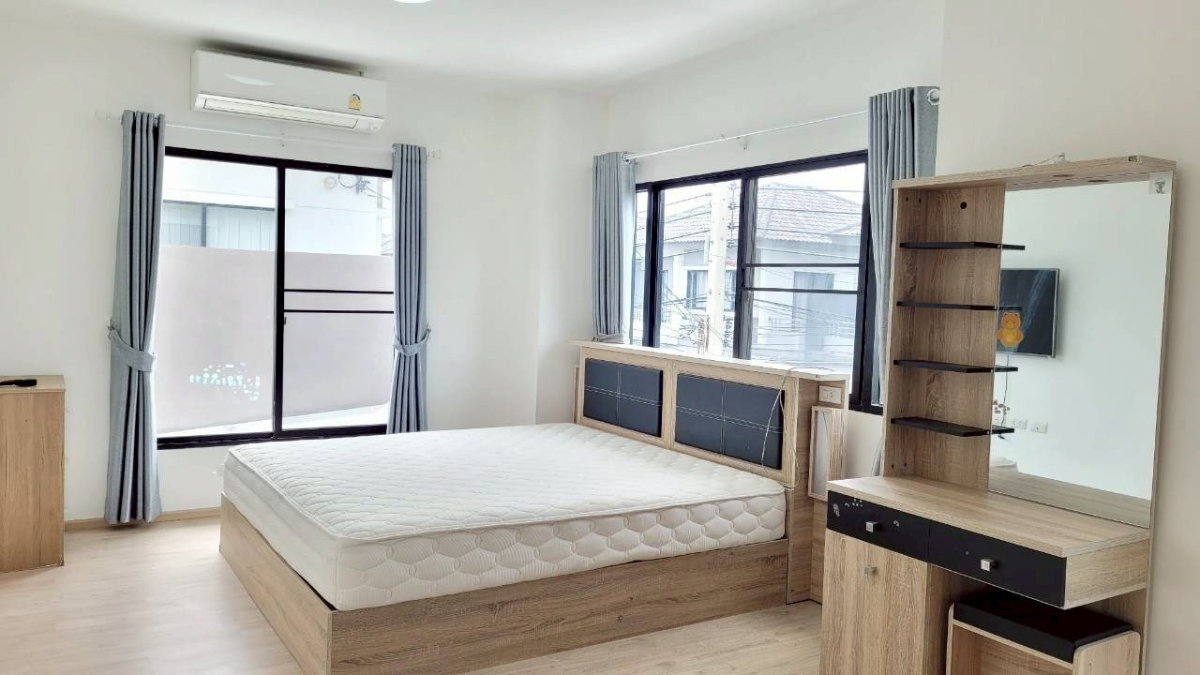 รูป 🏠 ขายบ้านแฝด 2 ชั้น สไตล์ Modern | ซอยกิ่งแก้ว 19 บางพลี สมุทรปราการ 💰 ราคา 3,790,000 บาท (เจ้าของขายเอง) - รูปที่ 9/9