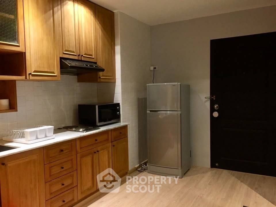 picture 2-BR Condo at Baan Paholyothin Place Condominium near BTS Ari (ID 2855751) - 4/30