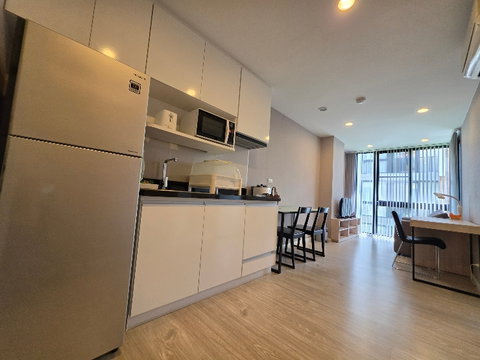 Condo for Rent: Palm Springs Polar Nimman, 35 sq.m., 1 Bedroom, 16,000 THB/month for a 1-year contract, Ready to Move In
