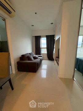 คอนโด 1-ห้องนอน ที่ คิว เฮาส์ สาทร ใกล้ BTS กรุงธนบุรี (ID 3001754)