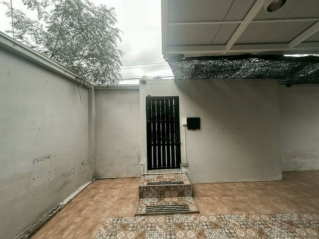รูป HR3507ให้เช่าบ้านเดี่ยว 2 ชั้น รีโนเวทใหม่ทั้งหลัง สุขุมวิท 56 ใกล้ BTS อ่อนนุช & บางจาก ทำเลดี จอดรถได้หลายคัน เหมาะอยู่อาศัย หรือทำ Home Office - รูปที่ 32/34