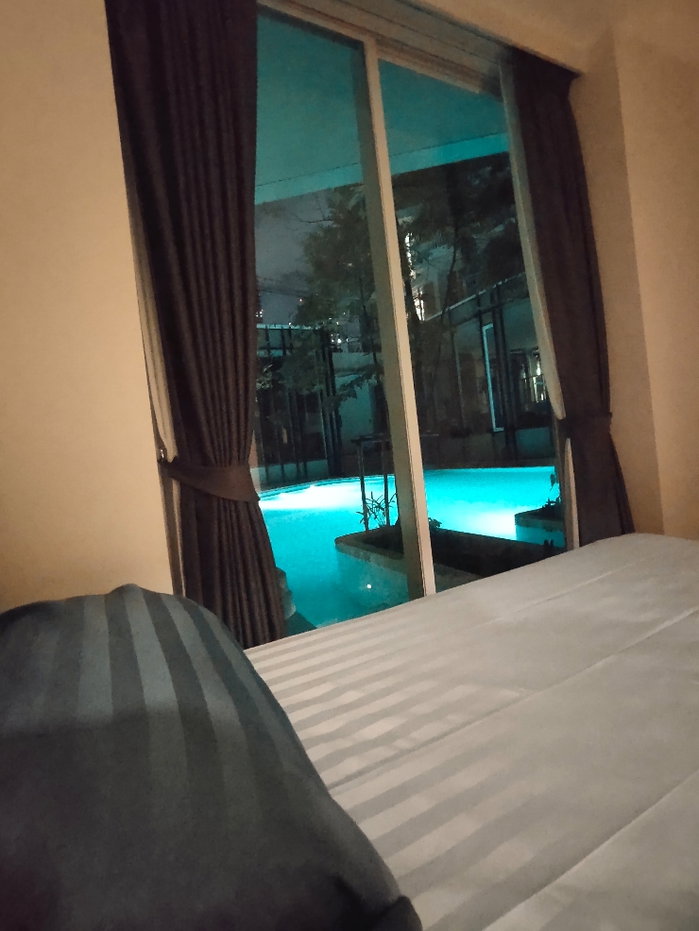 รูป ให้เช่าคอนโดติดสระ Pool Access ทองหล่อขนาดใหญ่พร้อมเฟอร์นิเจอร์ - รูปที่ 12/56