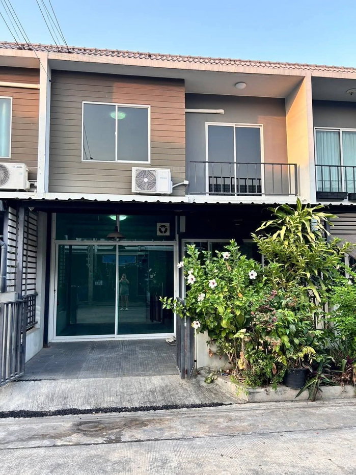 picture For rent townhouse Areeya The Color 3 - 1/8
