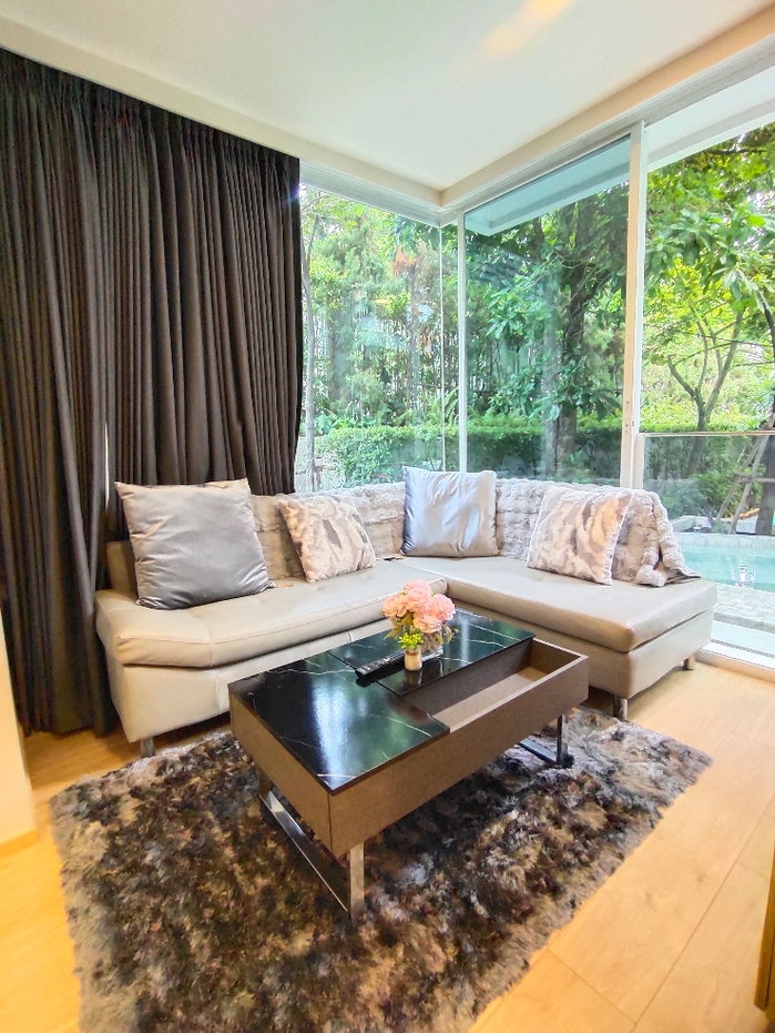 รูป ให้เช่าคอนโดติดสระ Pool Access ทองหล่อขนาดใหญ่พร้อมเฟอร์นิเจอร์ - รูปที่ 46/56