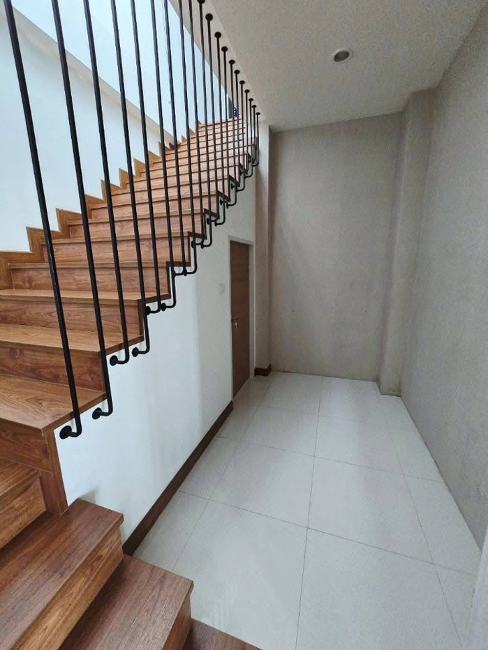 รูป ขาย บ้านโมเดิร์นพร้อมเฟอร์ แม่เหียะ อ.เมืองเชียงใหม่ พื้นที่ 330 ตรม. 4 ห้องนอน - รูปที่ 18/24