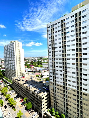 Condos for sale : Lumpini Condo Town Raminthra - Nawamin