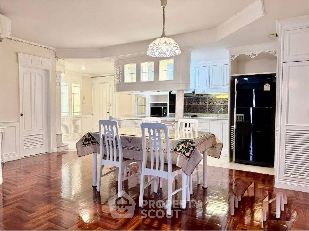 picture 2-BR Condo at Las Colinas near BTS Asok (ID 2729003) - 3/11
