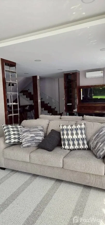 picture 5 Bedroom Villa for rent in Pong, Chon Buri 6471221 - 4/62