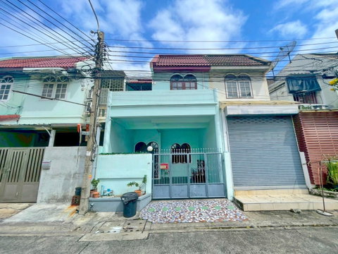 HK0538, Townhouse for rent 3 Br., Huaikhwang