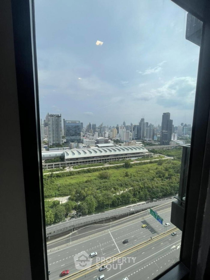 รูป คอนโด 2-ห้องนอน ที่ ไลฟ์ อโศก ไฮป์ ใกล้ MRT พระราม 9 (ID 1218262) - รูปที่ 9/11