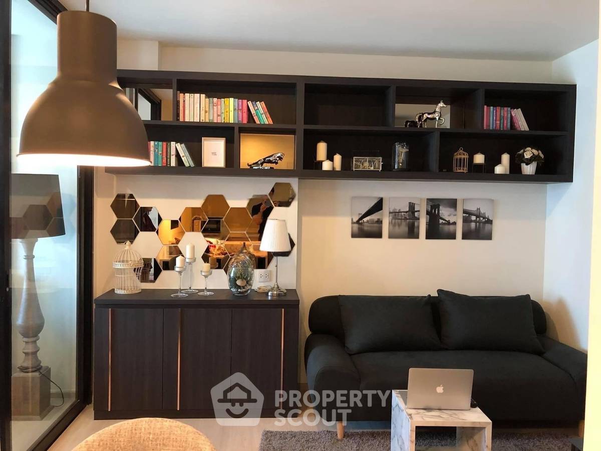 picture Studio Condo at Life Asoke near ARL Makkasan (ID 2737381) - 4/8