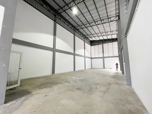 รูป AR059 ให้เช่าโรงงาน-โกดัง พื้นที่ใช้สอย 784 ตารางเมตร ใกล้บางบอน 5 แครายกระทุ่มแบน สมุทรสาคร - รูปที่ 4/5
