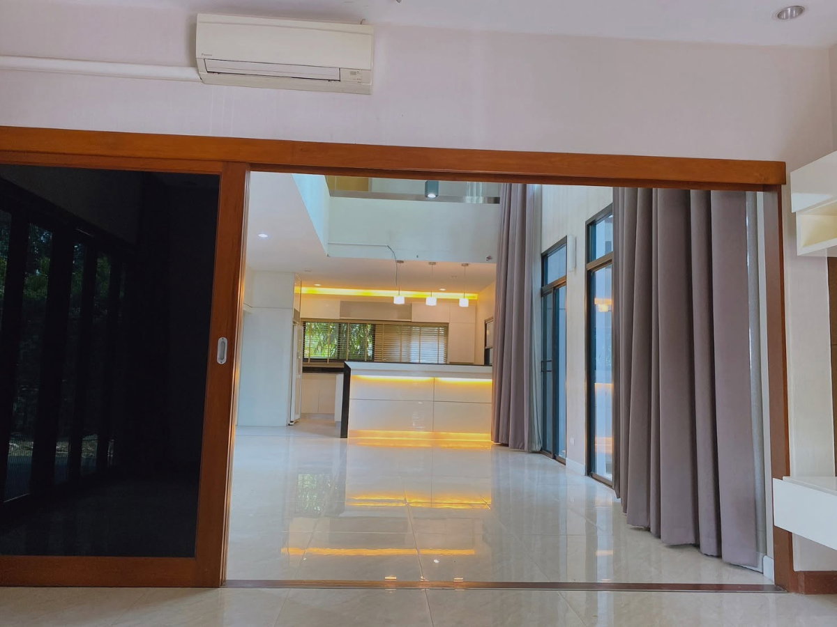 รูป R-116 ให้เช่าHome Office เมืองเชียงใหม่ ✨ ทำเลทองสำหรับธุรกิจ สำนักงาน หรือธุรกิจที่ต้องการพื้นที่กว้างขวาง พร้อมที่จอดรถสะดวกสบาย - รูปที่ 7/29