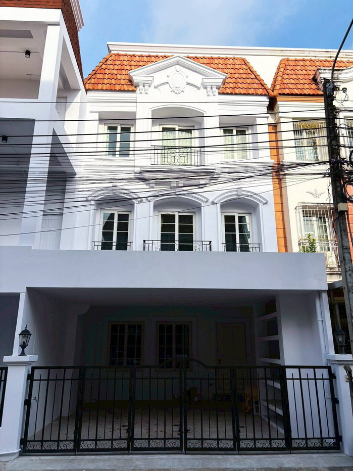picture For rent Urban sathorn ready to move - 2/17