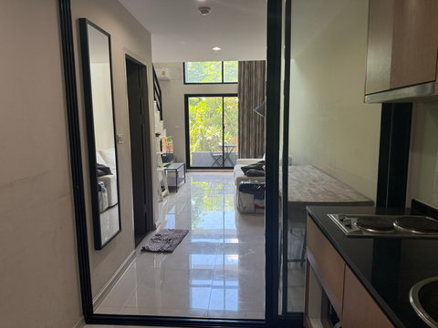 ❣️Ratchada 19 ~ Duplex 2 floors 🌈 Condo for rent next to MRT Ratchada, only 300 meters, 3 minutes walk, 52 sqm🥳 Washing machine, TV
