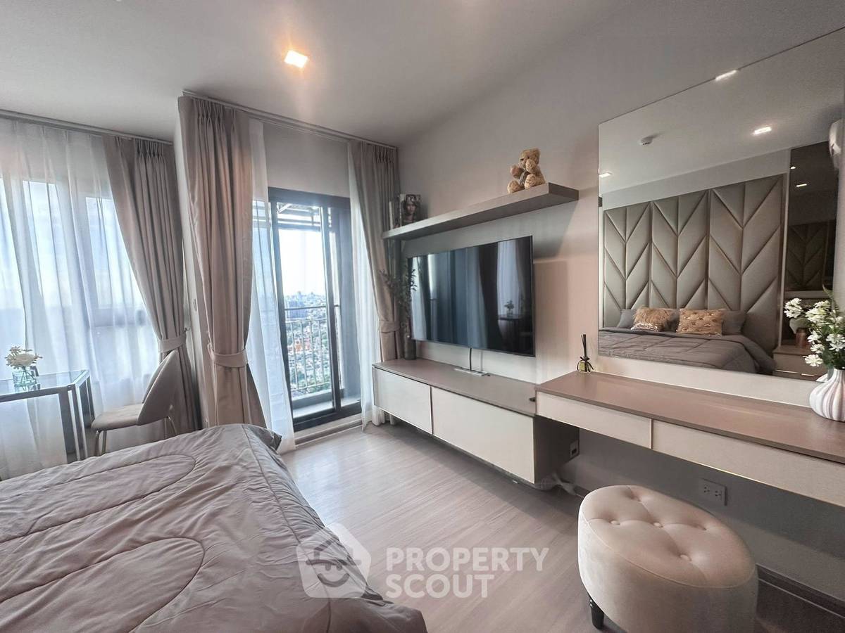 picture Studio Condo at Life Sathorn Sierra near BTS Talat Phlu (ID 2717762) - 2/7