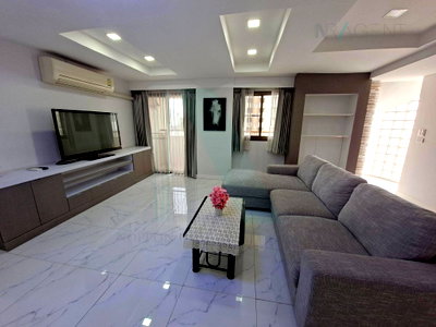 Condos for rent : 🚩 For Rent Condo D.H.GRAND TOWER SUKHUMVIT 39 Building 1, Floor 11,1 bed room, Room size 150 sqm
