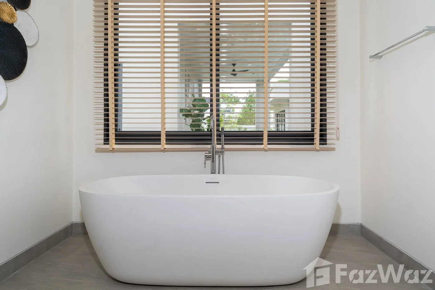 รูป Luxury 4-Bedroom Pool Villa for Rent Near Bang Tao Beach 6473670 - รูปที่ 15/24