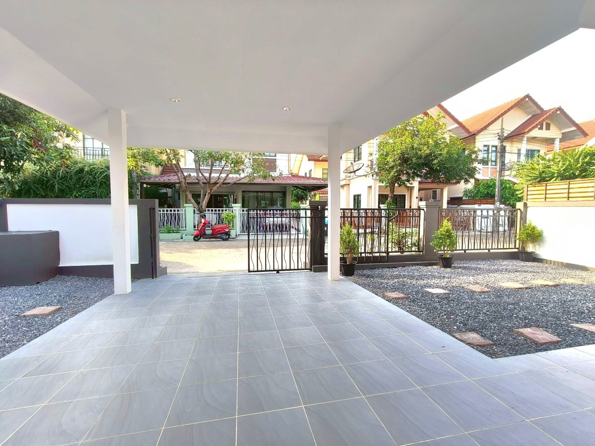 รูป บ้านเดี่ยวหลังใหญ่ ทำเลดี เนื้อที่กว้างมาก ต้นโครงการ หมู่บ้านเต็มสิริพาร์ค 2 ถนนมิตรไมตรี เขตหนองจอก ใกล้ชุมชนเดินทางสะดวก - รูปที่ 6/37