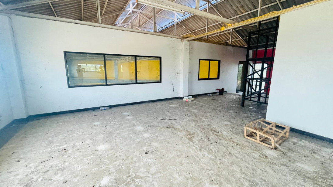 รูป บ้านพักอาศัย 2.5 ชั้น ติดถนน สายเลี่ยงเมืองตรัง 419 ตำบล โคกหล่อ อำเภอ เมืองตรัง จังหวัด ตรัง รหัสแฟ้ม : 63-00328 หรือ 29921-0001  ติดต่อคุณวันวิสา - รูปที่ 6/12