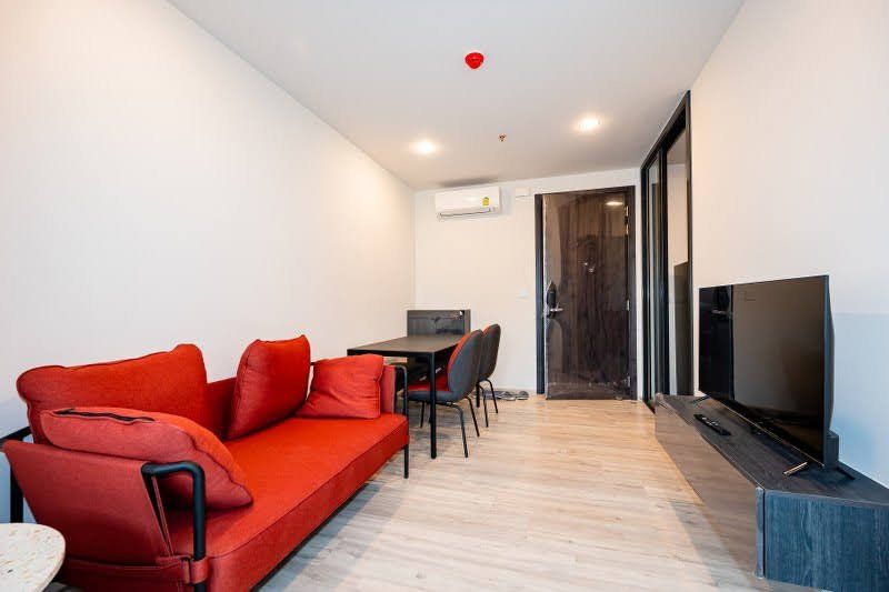 picture R3058 Condo For Rent XT Huai Khwang - 2/6