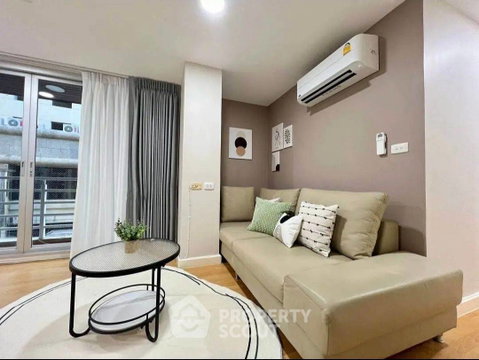 1-BR Condo at The Master Sathorn Executive near BTS Krung Thon Buri (ID 3006465)