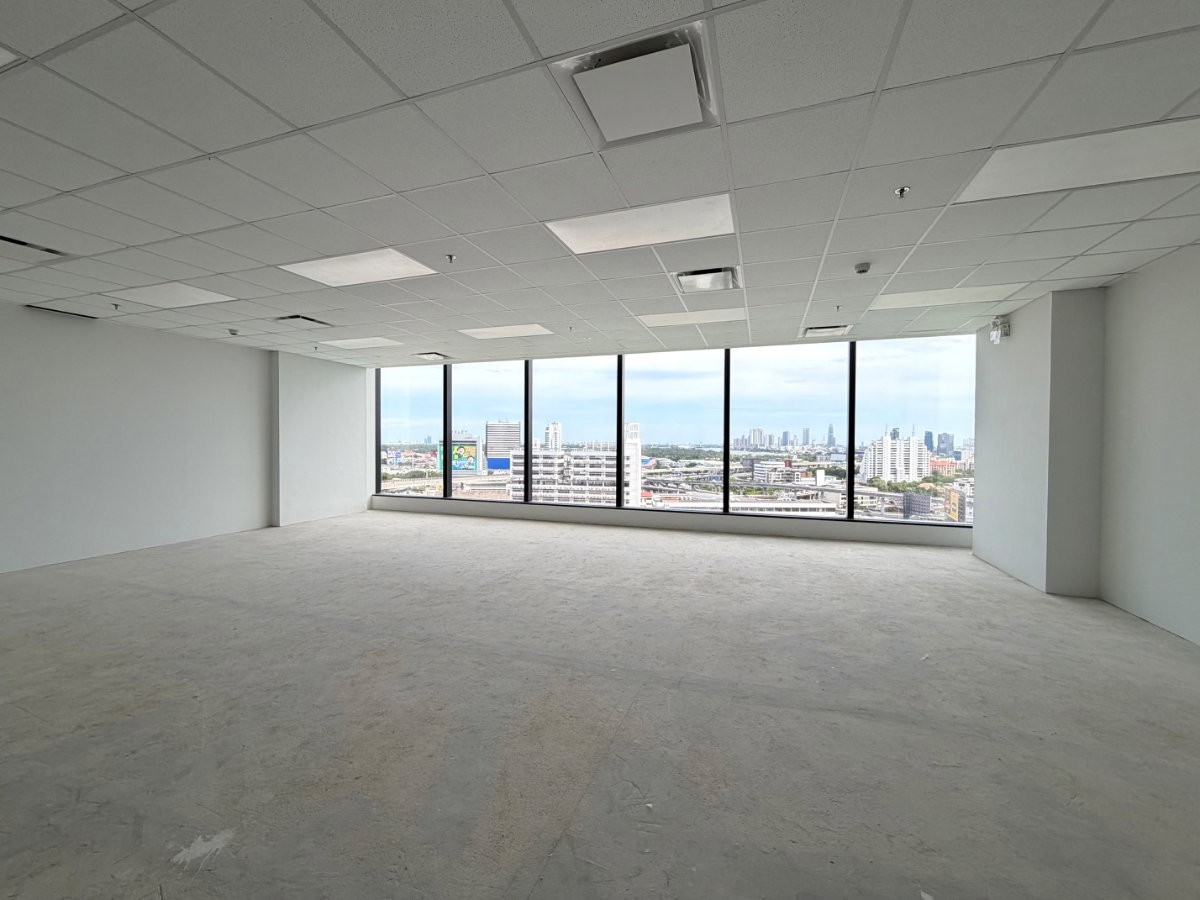 รูป New Grade A & Green Office, Just 290m from MRT Khlong Toei, River View - รูปที่ 2/13