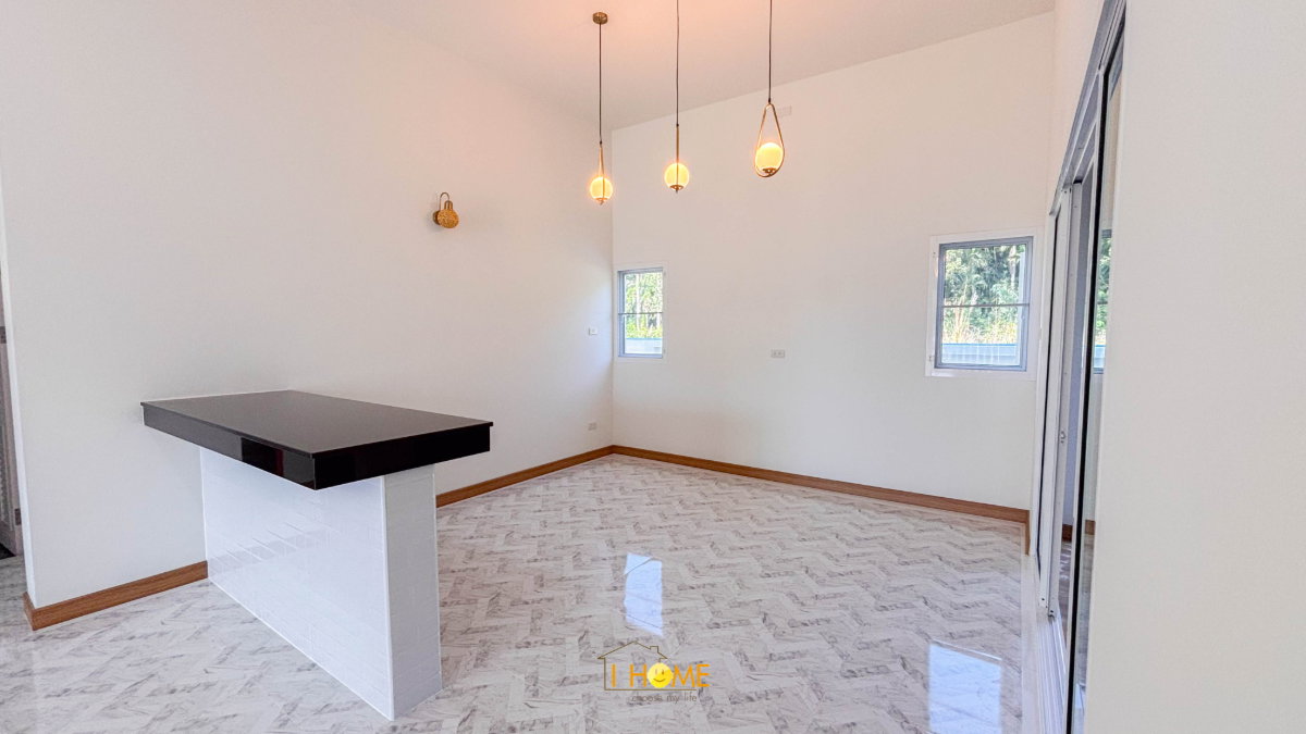 picture Single-storey detached house for sale 3 bedrooms 2 bathrooms and 1 parking. - 8/24