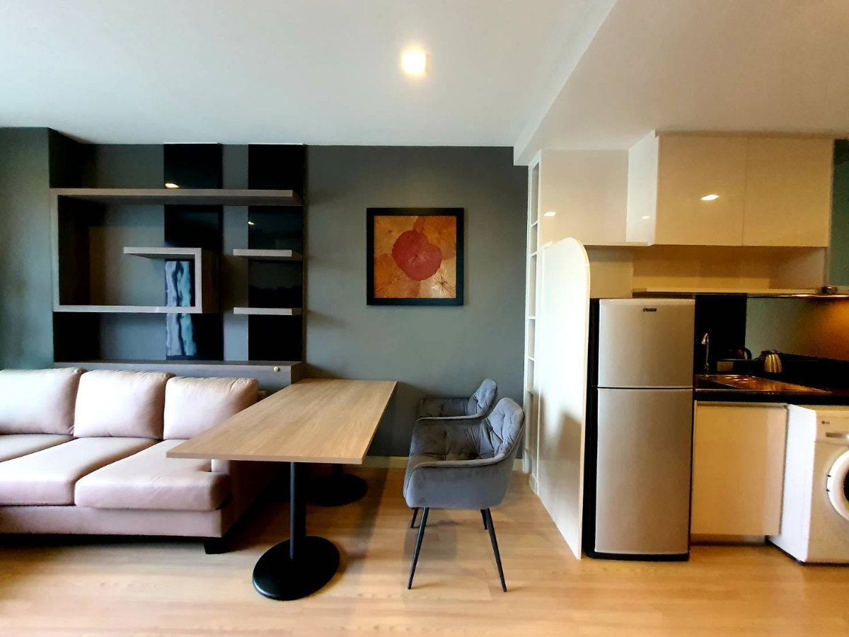 รูป 🔥 Sky Walk Residence ห้องใหญ่ 54 ตร.ม. ติด BTS พระโขนง เพียง 35,000 บาท ✨ 1 ห้องนอน ชั้น 21 วิวเมืองสวย พร้อมเข้าอยู่ - รูปที่ 4/9