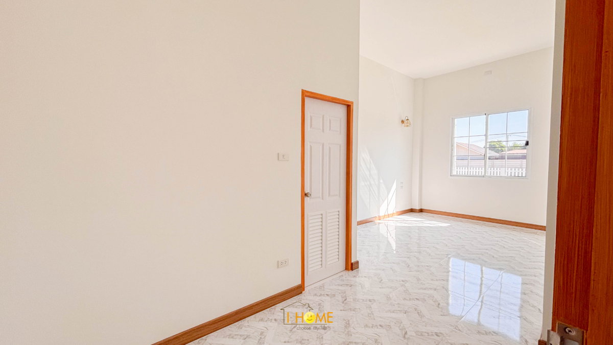 picture Single-storey detached house for sale 3 bedrooms 2 bathrooms and 1 parking. - 10/24