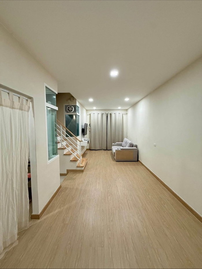 รูป 🏡✨ ทาวน์โฮมให้เช่า Golden Town รามอินทรา – วงแหวน 3 ห้องนอน 2 ห้องน้ำ ใกล้แฟชั่นไอส์แลนด์ 🐱รับน้องแมว 📅 พร้อมเข้าอยู่ 1 กรกฎาคม 2569 - รูปที่ 4/15